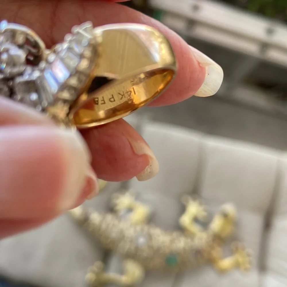 Diamond cocktail Ring - Picture 7 of 8